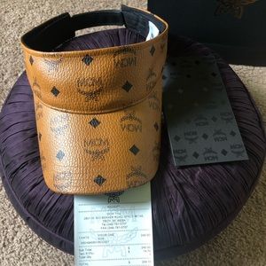 Mcm Sunvisor sold